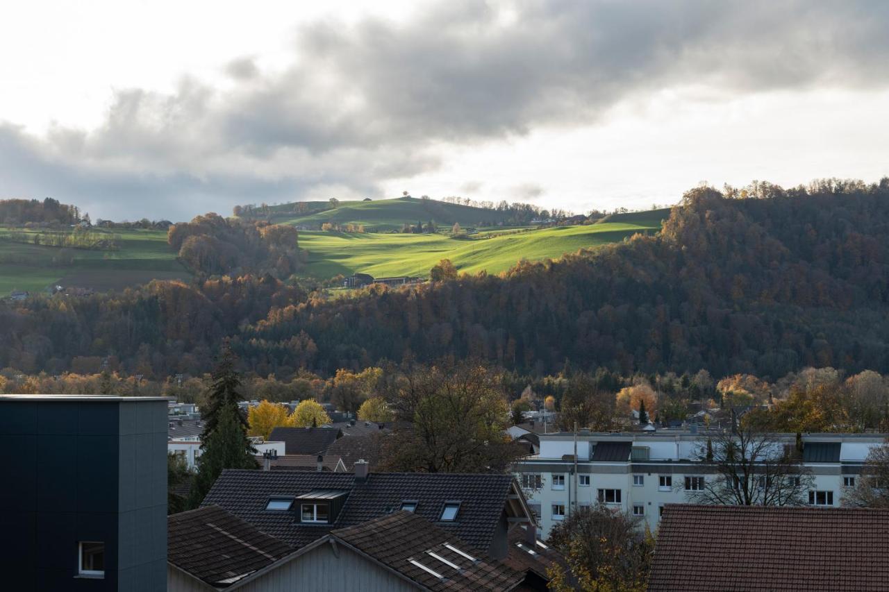 Senevita Dorfmatt Ferienwohnungen Und Apartments Münsingen Eksteriør bilde